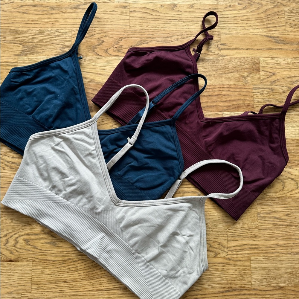 Bundle of 3 lulu ebb to street a/b cup bra’s